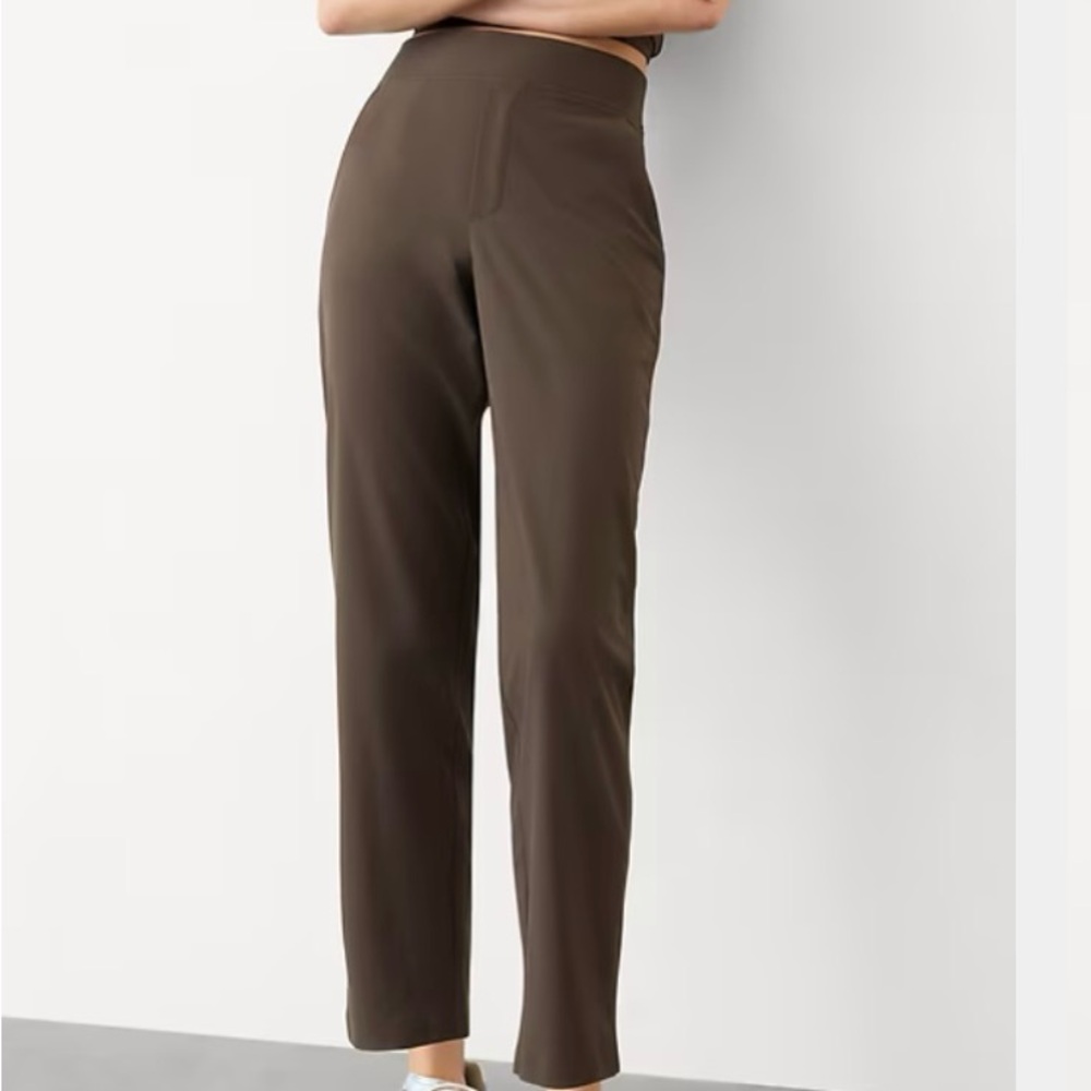 Athleta Brooklyn Mid Rise Ankle Pant. Size10